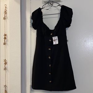 Ruffled Puff Sleeved Mini Dress w/Buttons